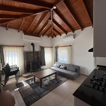 Stone House Carissa - Kizlan